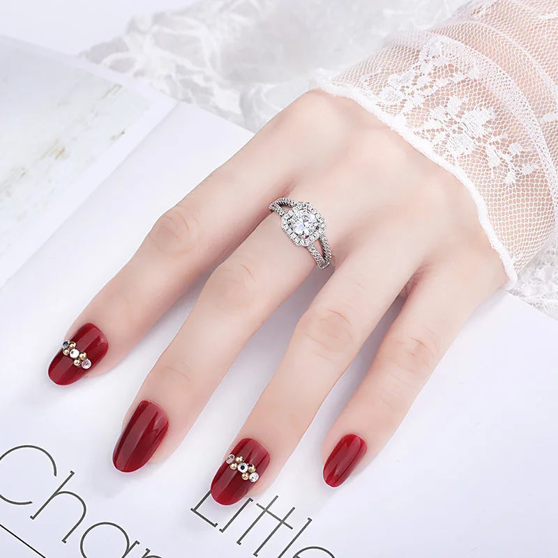 925 Sterling Silver Four Claw Diamond Ring – Simple Imitation Diamond Women's Ring