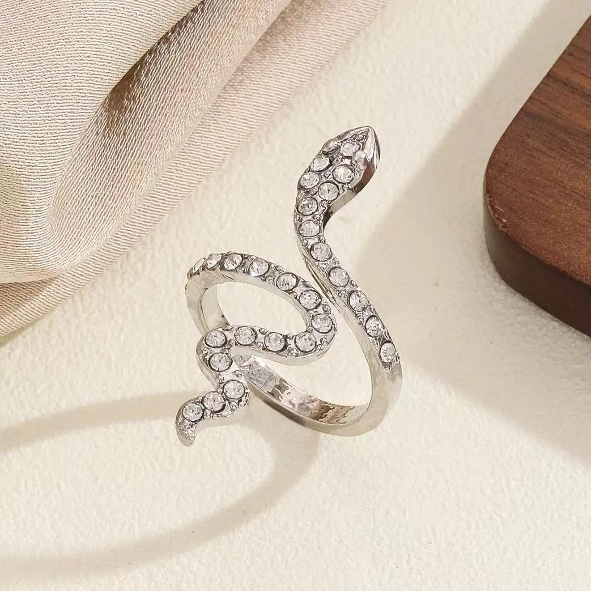 Serpentine Micro Zircon Adjustable Ring – Fashionable Aesthetic Women's Daily Ring