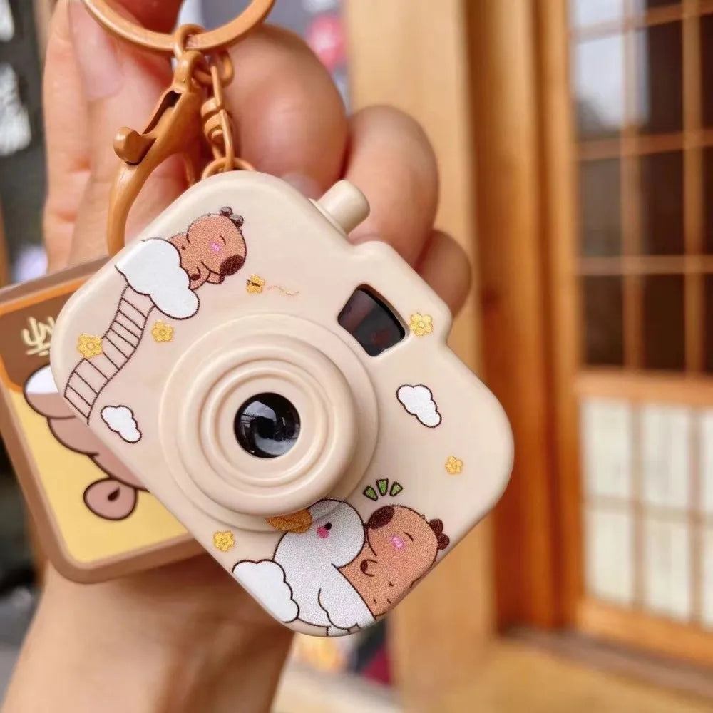Capybara Glowing Projection Keychain – Cute Cartoon Bag Pendant Gift