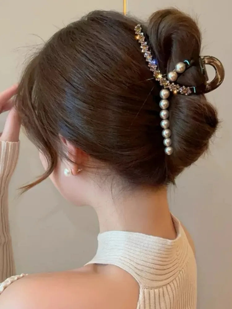 Luxury Diamond & Pearl Hair Accessories for Women – Elegant Bridal & Party Hair Decor
